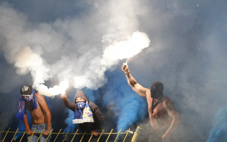 Фенклубът на Левски обяви война на БФС