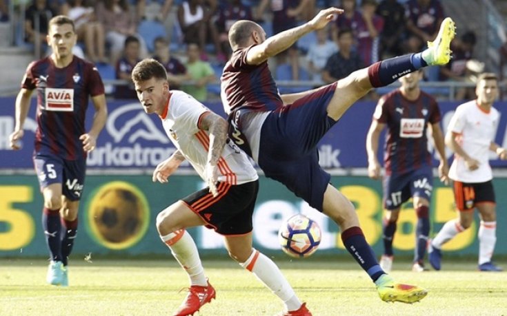 Ейбар занули Валенсия, Сосиедад надви Осасуна