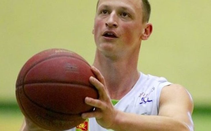 Баскетболният Берое запазва и Мартин Раднев