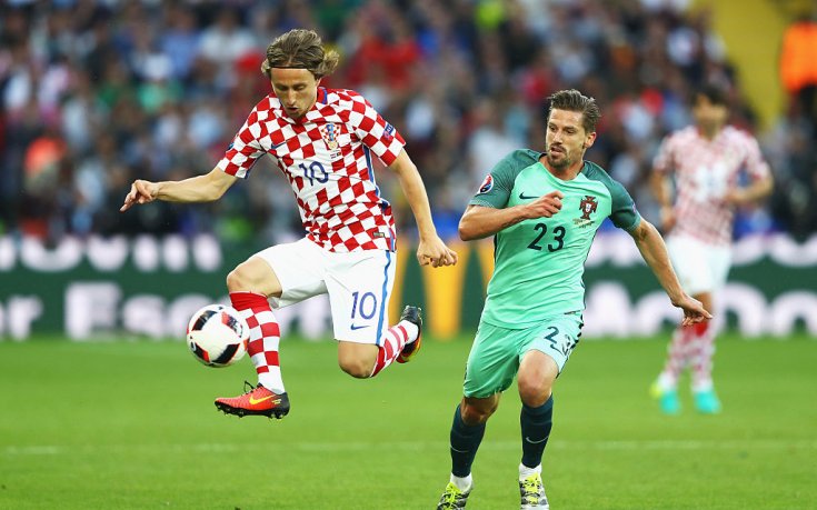 Лука Модрич пое капитанската лента на Хърватия