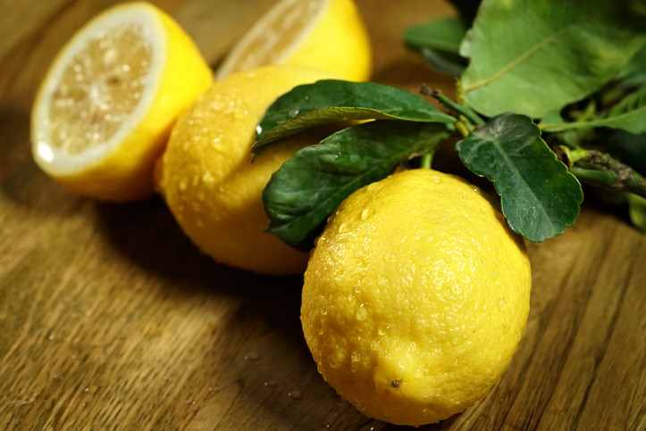 <p>Лимони</p>