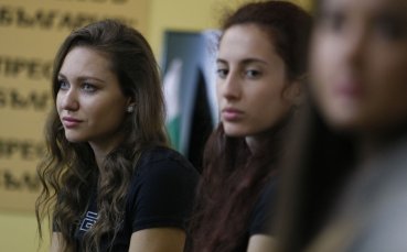 СНИМКИ: Грациите от ансамбъла с поредна награда