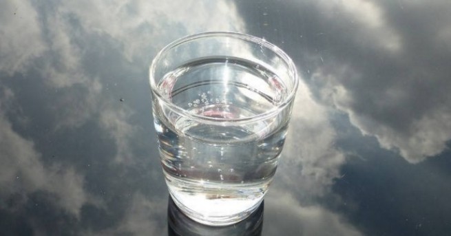Техниката с чаша вода е на Вадим Зеланд Вадим Зеланд