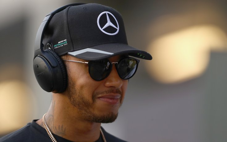 В Мерцедес не знаят защо е гръмнал двигателят на Хамилтън