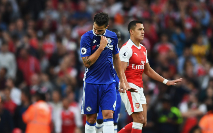 Челси сменя Фабрегас за Де Шилио