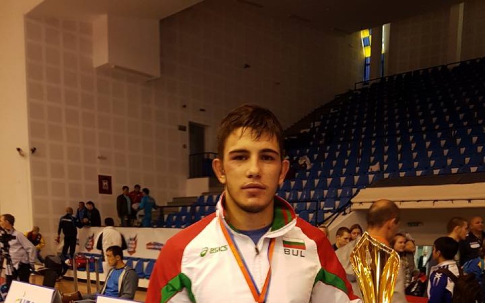 Българин със сребърен медал на Световното по самбо