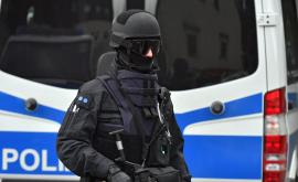  <p>Самолет се вряза в търговски център в Германия, загинали</p> 