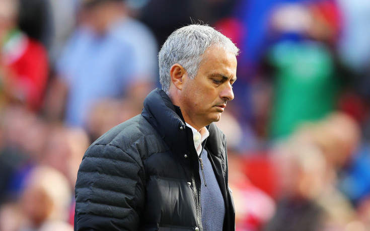 Моуриньо скри състава за Лига Европа