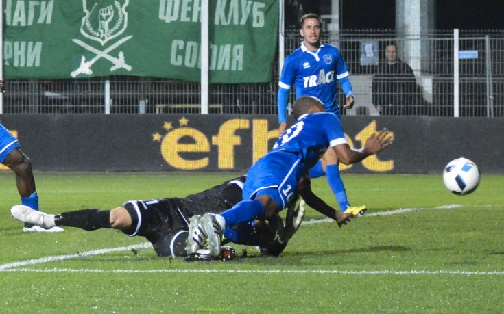 СНИМКИ: Верея - Нефтохимик 1:1