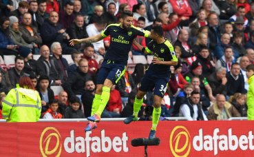 Арсенал загря с четворка за Лудогорец, излезе лидер