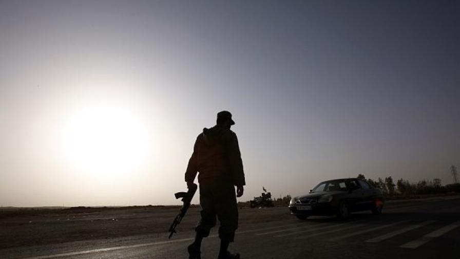 Арестуваха украинци в Триполи с обвинения, че са снайперисти