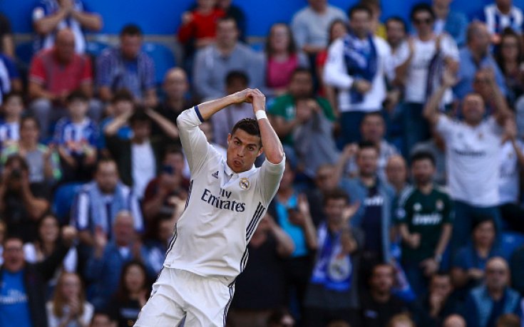 Ексхибиционисти смутили Роналдо, ще ги наказват