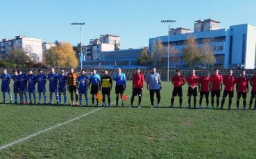 Представителният отбор на ФК Локомотив Русе няма да участва в