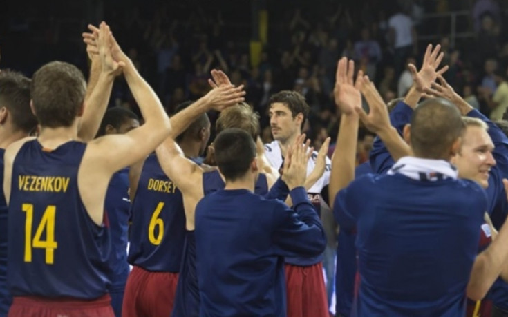 Съперници на терена, приятели извън него