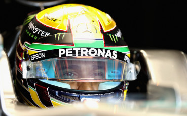 Каквото и да опита Нико, Люис бе с крачка напред в Бразилия