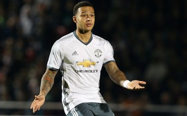 Две от издънките на Юнайтед ще играят в Евертън от януари