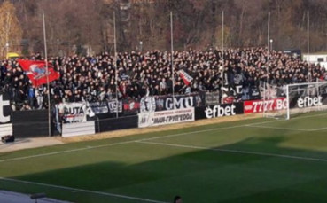 Босът на Локо черпи за успеха на тима над Ботев