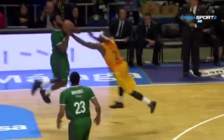 Нарушението, което спря Барселона към победата в Малага