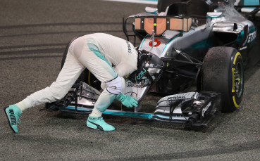 Шампионът Нико: Може би съм наивник, но не очаквах номерата на Люис