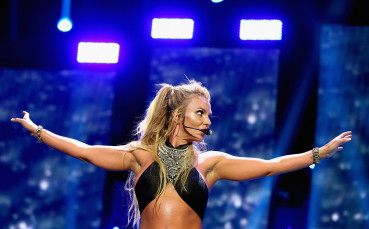 Бритни Спиърс излиза с фитнес модел