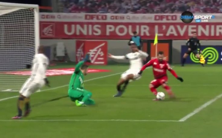 Новак препъна лидера Монако във Франция