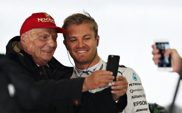 Ники Лауда разкритикува Розберг за оттеглянето