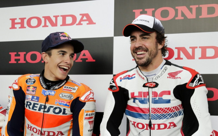 Мерцедес вече провел разговори с Алонсо