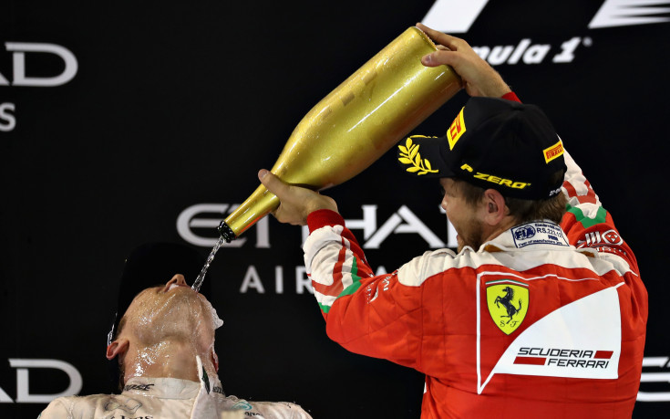 Фетел: Мерцедес? Аз и Кими оставаме във Ферари