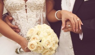 3400 двойки се ожениха едновременно (видео)