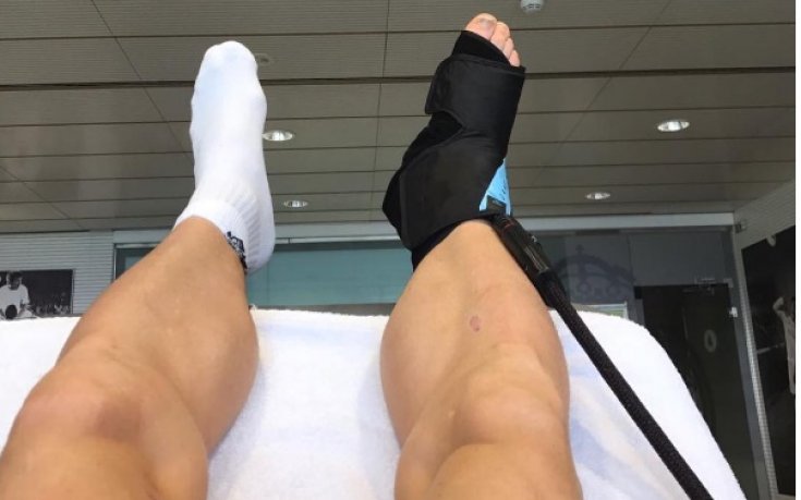 Бейл изглежда все по-добре след операцията