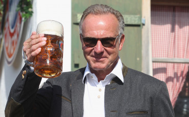 Байерн дава камион с вурстове и бира за съседска услуга