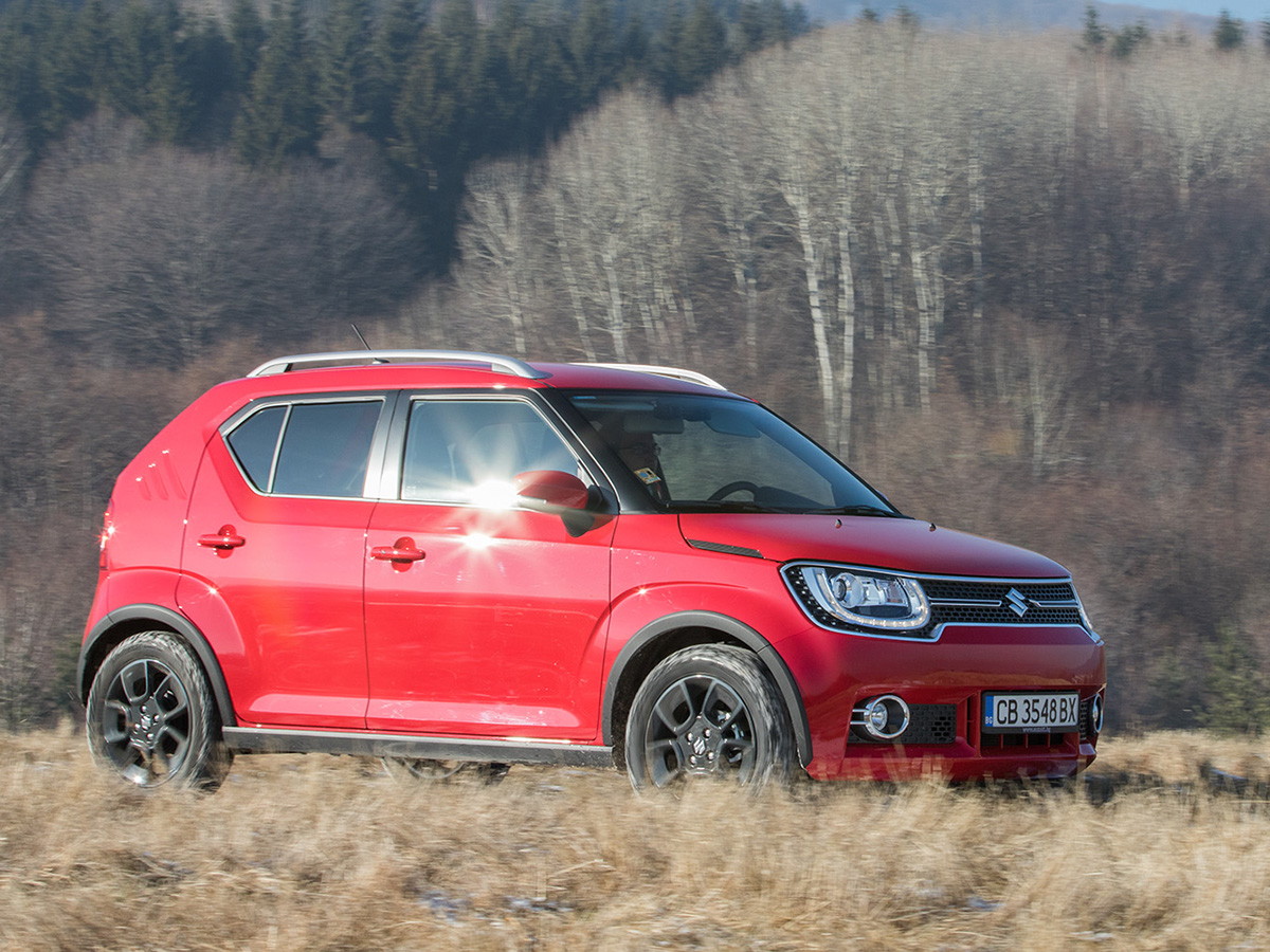 Suzuki Ignis не е най-бързият, нито е най-икономичният, със сигурност не е най-комфортният. Но без съмнение е най-компактният, има офроуд характеристики, с които ще засрами поне половината от SUV моделите два сегмента над него, а фактът, че е произведен в Япония, е атестат за качество, който клиентите ценят високо.