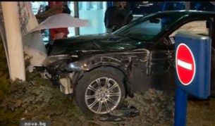 Едната жена от катастрофата с БМВ-та е в кома