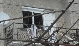 Загина семейство, а взрив на печка рани дете