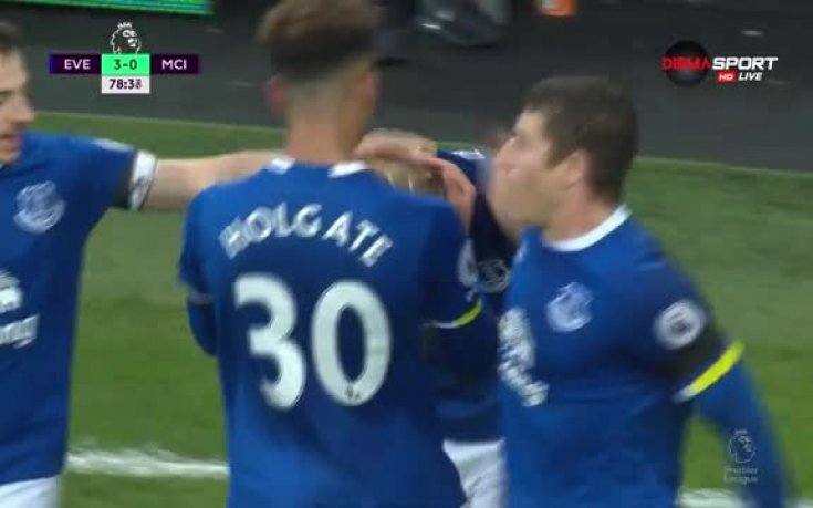 Брилянтен гол на юношата на Евертън Том Дейвис