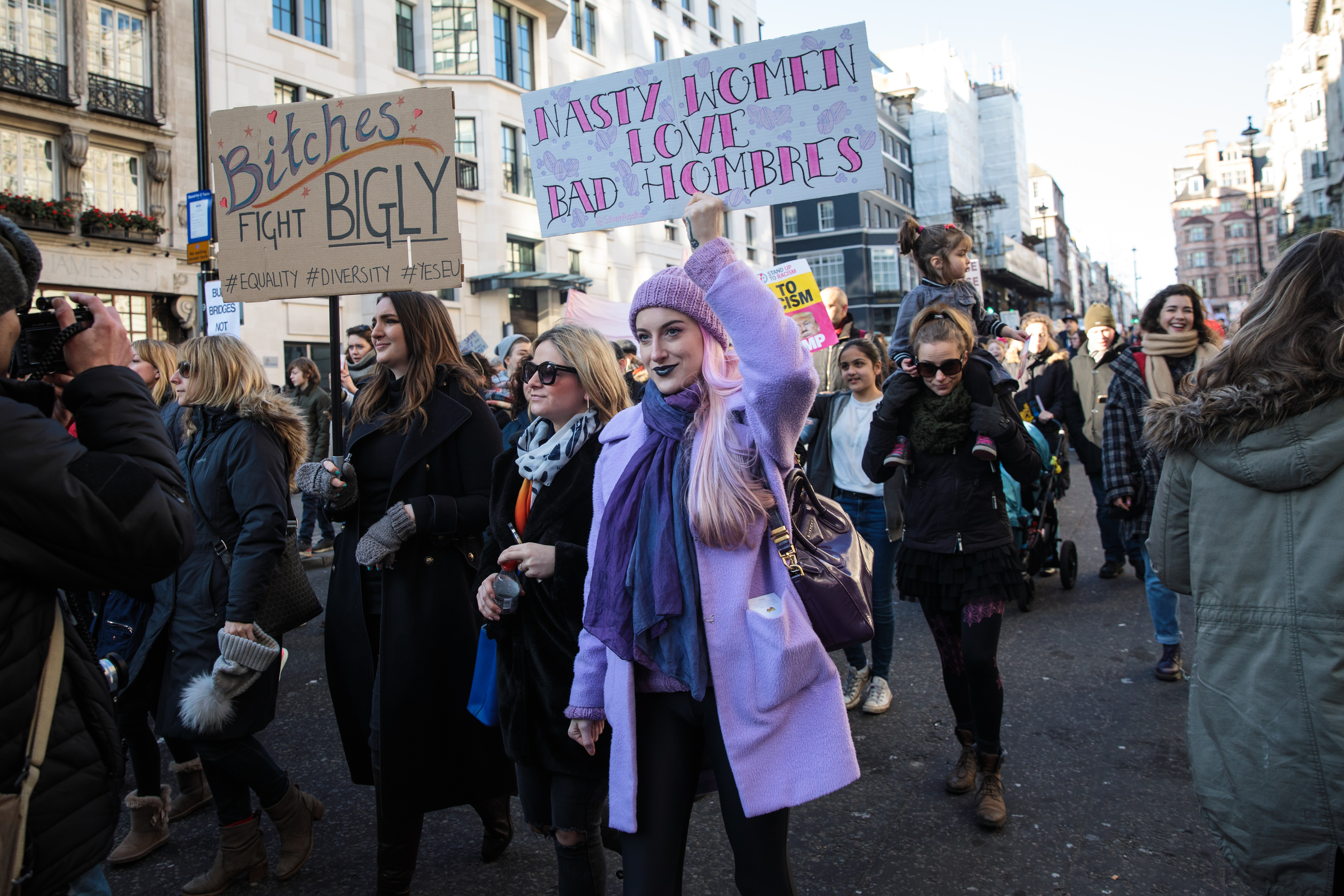 Женският марш срещу Доналд Тръмп в Лондон