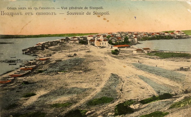  Мъжът, който пътува с куфар, цялостен с картички (снимки) 