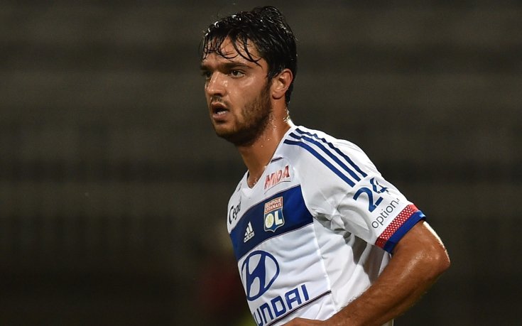 Рома вече държи здраво залязващ ас на Лион?