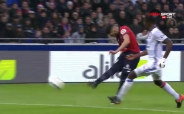 Олимпик Лион - Лил 0:1 /първо полувреме/