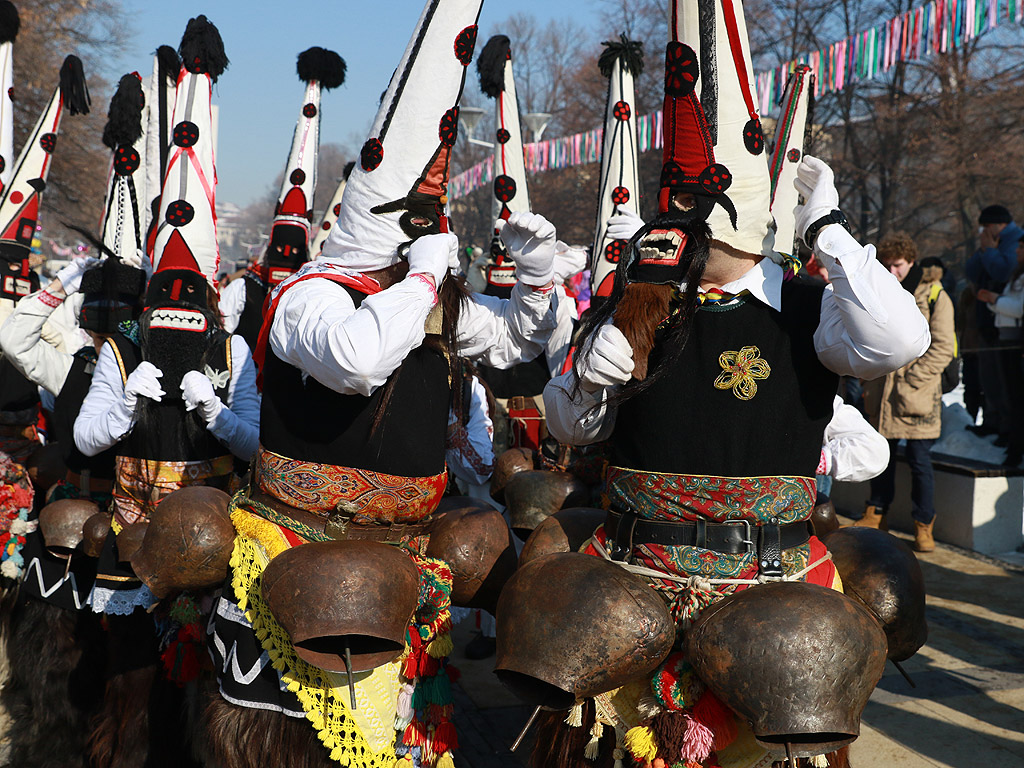 Фестивала Сурва в Перник