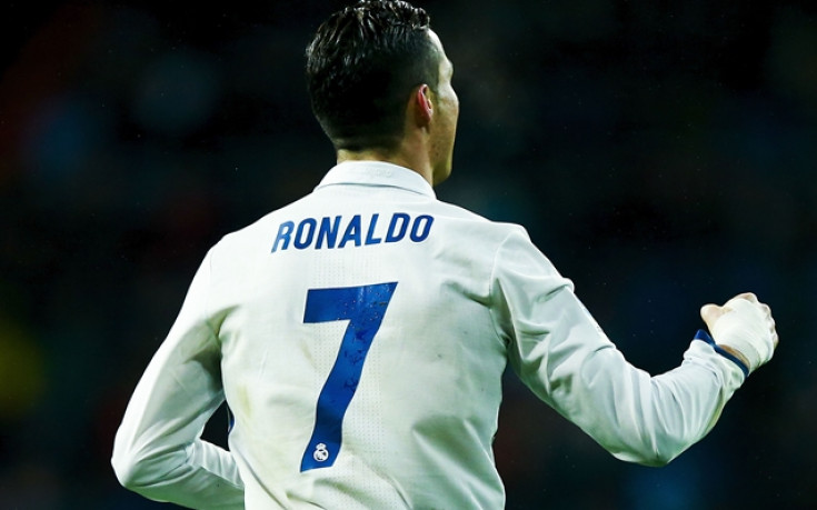 Роналдо спаси приют за кучета в Португалия