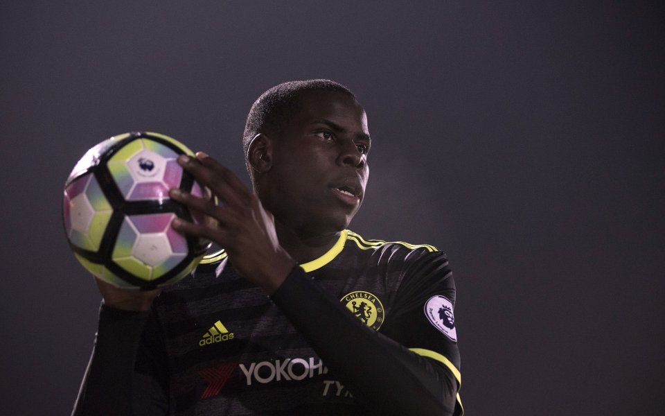 Челси е готов да се раздели с бранителя Курт Зума,