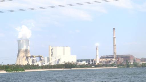  <p>Спират два от генераторите на ТЕЦ-&bdquo;Перник&rdquo; поради нарушения</p> 