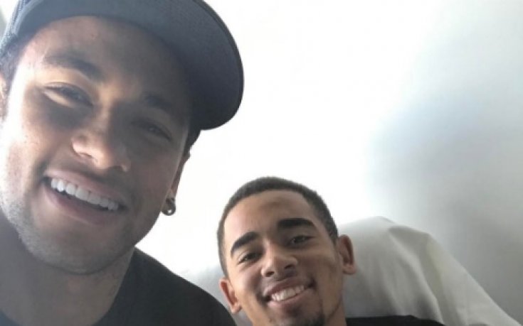 Неймар посети контузен съотборник в болницата