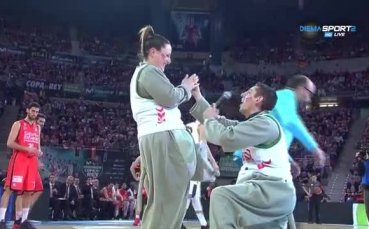 Романтично предложение по време на финала за Кралската купа