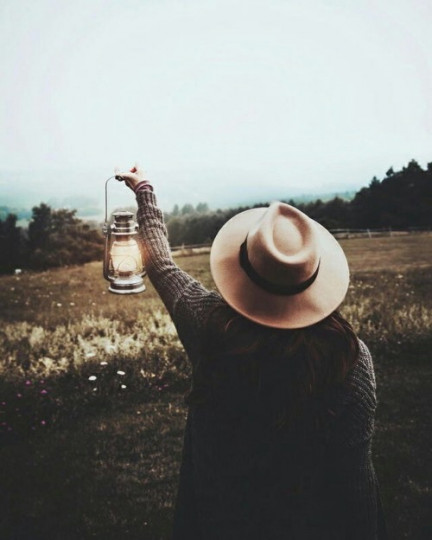 Дневен хороскоп за 25.02. - снимка 8