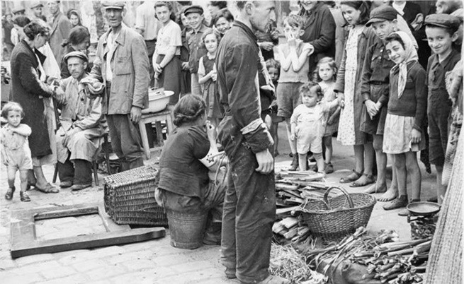 Животът във Варшавското гето по времето на Втората световна война ...