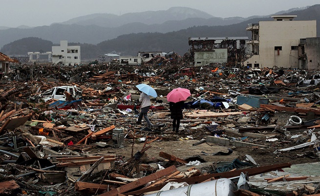 Разрухата в Япония след земетресението с магнитуд 8,9 по Рихтер от 2011 г.