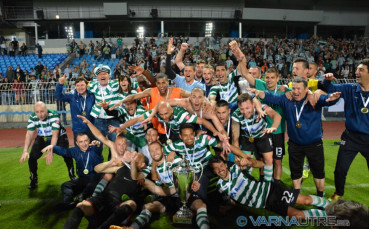 Вече 104 години Черно море радва варненци