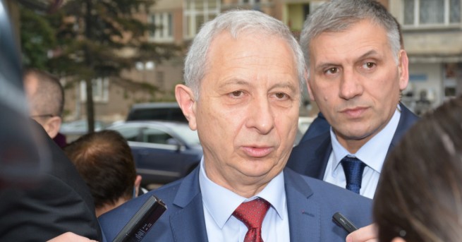 Към момента с мен не е воден официален разговор за